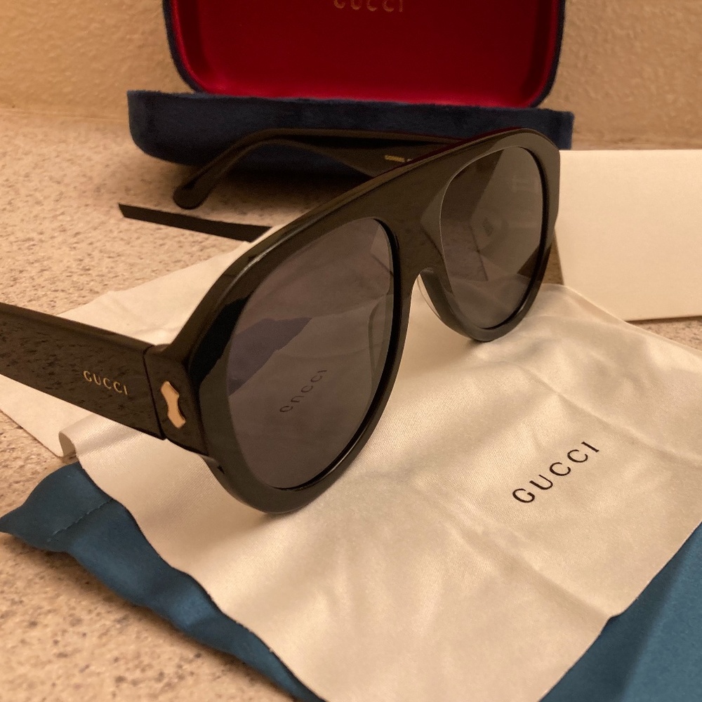 Gucci Aviator Sunglasses
